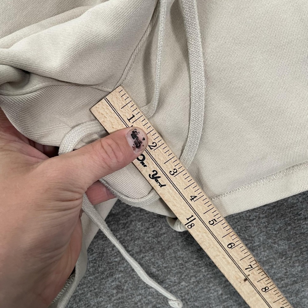 Fear Of God Essentials Sweat Shorts Mens Medium Beige Fleece 5 Inseam Casual - Picture 8 of 12